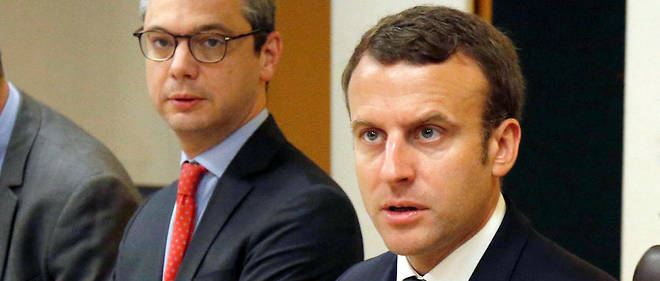 Alexis Kohler (a gauche), secretaire general de l'Elysee, avec Emmanuel Macron.
