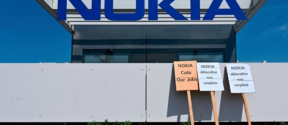 Nokia: manifestation devant le site de Nozay pour dire "non" aux suppressions de postes