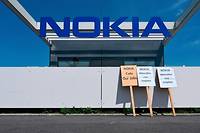 Nokia: manifestation devant le site de Nozay pour dire &quot;non&quot; aux suppressions de postes