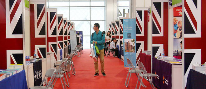 Un salon etudiant a Shanghai en 2014. Les universites britanniques sont en premiere ligne.
