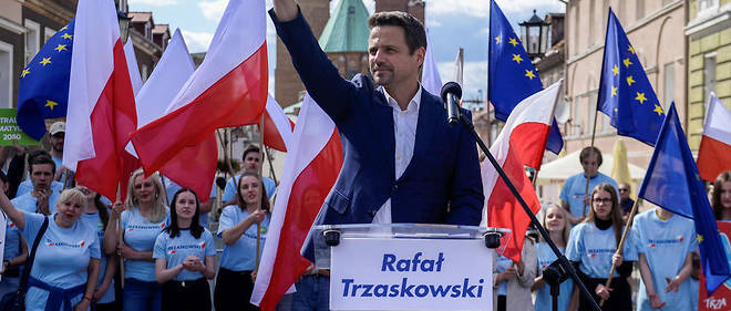 Rafal Trzaskowski, maire de Varsovie et candidat a la presidentielle, en campagne a Gniezno, le 7 juillet.
