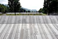 Srebrenica: un quart de si&egrave;cle apr&egrave;s, les musulmans pleurent leurs morts