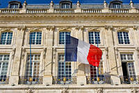 << Simplifier la France ne coute rien aux finances publiques et rapport beaucoup a l'economie >>
