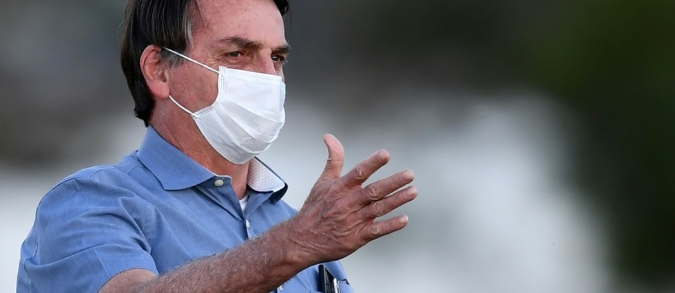Bolsonaro annonce qu'il est desormais negatif au nouveau coronavirus