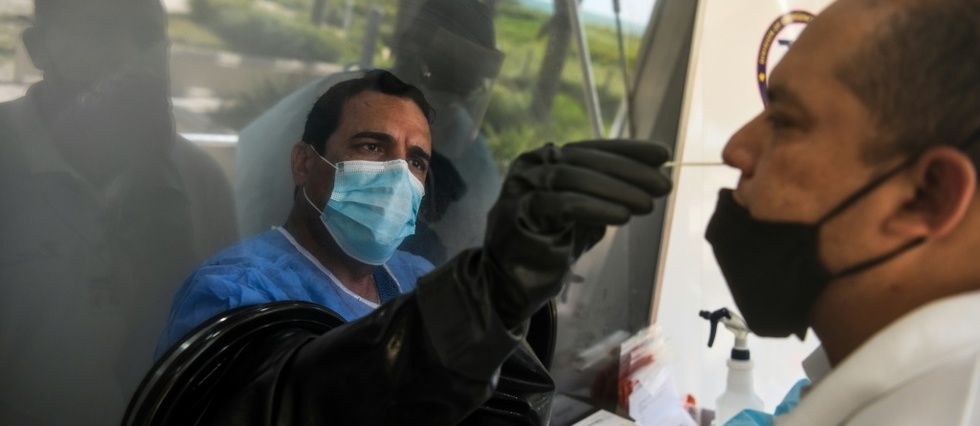 Coronavirus: 150.000 morts aux Etats-Unis, pelerinage restreint a La Mecque