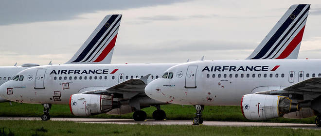 Des avions Air France a Roissy.
