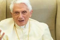 L'ancien pape Beno&icirc;t XVI est dans un &eacute;tat &laquo;&nbsp;extr&ecirc;mement fragile&nbsp;&raquo;