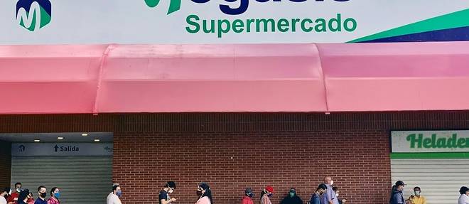 Un supermarche iranien ouvre a Caracas, comme un defi aux sanctions americaines