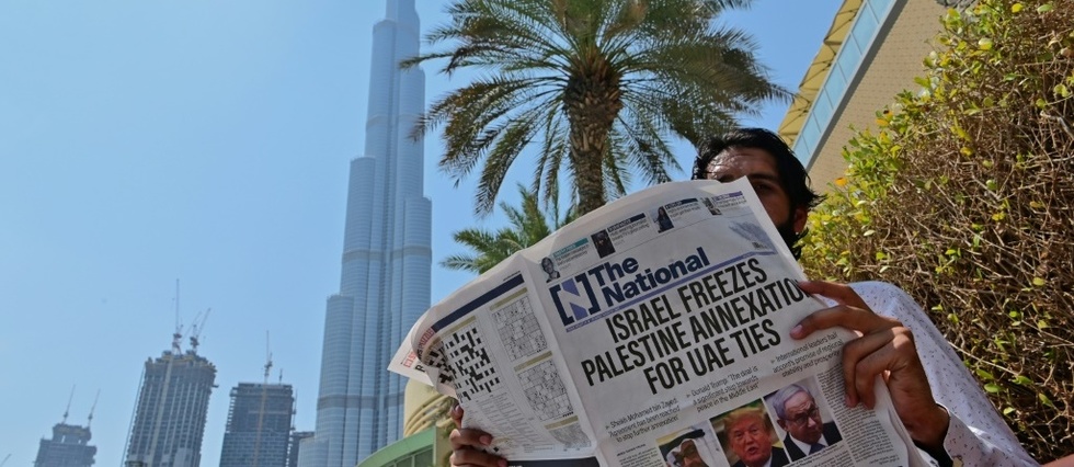 L'accord Emirats-Israel salue a l'etranger, les Palestiniens crient a la trahison