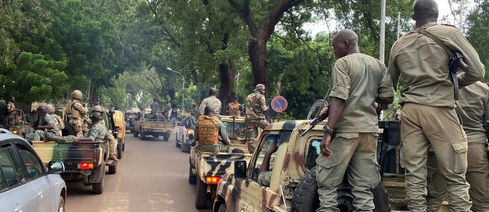 Coup d'Etat au Mali: les pays voisins reclament le retablissement d'IBK et envoient une delegation