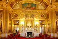 La salle des conférences du palais du Luxembourg, où siègle le Sénat à Paris.
