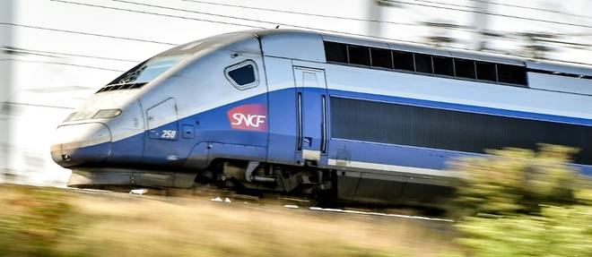 Nuit de galere pour des centaines de voyageurs de la SNCF pres de Bordeaux