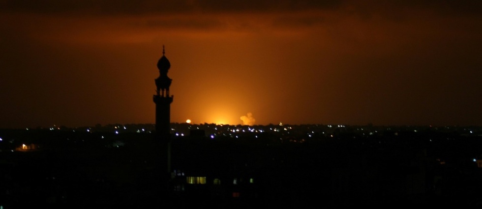 Frappes israeliennes sur Gaza, nouveaux tirs de roquettes vers Israel