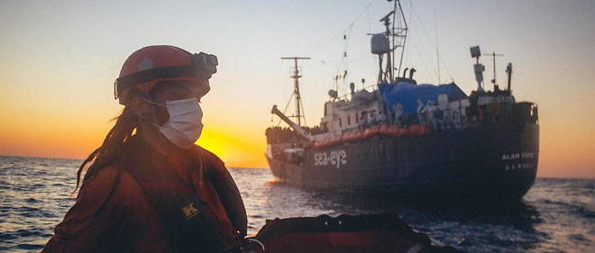 Le bateau de l'ONG a ete rejete par l'Italie.
