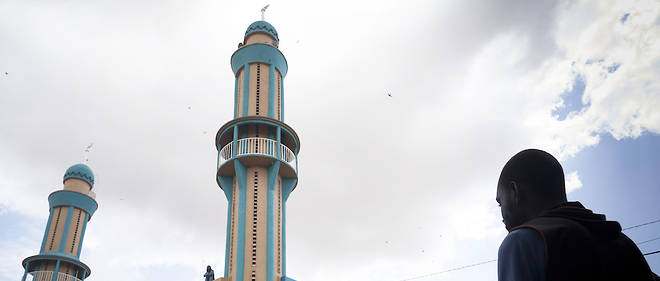 La mosquee de Badalabougou, dans le quartier de Bamako au bord du fleuve Niger. C'est le fief de l'influent imam Mahmoud Dicko. 
