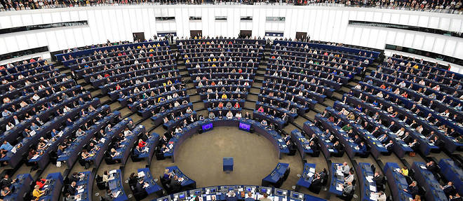 L'aval du Parlement europeen etait la derniere etape avant la sortie officielle du Royaume-Uni hors de l'UE, le 31 janvier prochain.
