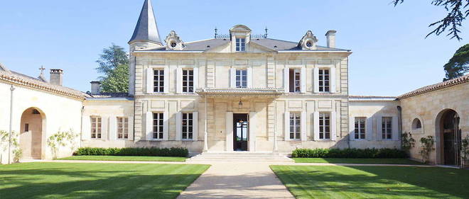 Chateau Cheval-Blanc, 1er grand cru classe, saint-emilion.
