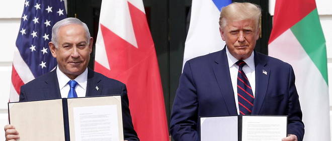Le Premier ministre israelien, Benyamin Netanyahou, et le president americain, Donald Trump, presentent l'accord de normalisation des relations d'Israel avec les Emirats arabes unis et Bahrein, le 15 septembre, a la Maison-Blanche.
