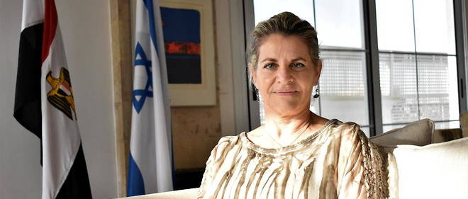 Amira Oron est l'ambassadrice israelienne au Caire.
