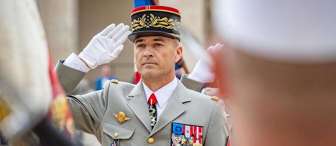 Le chef d'etat-major de l'armee de Terre, le general d'armee Thierry Burkhard, le 16 juillet 2020 dans la cour d'honneur des Invalides, a Paris.
