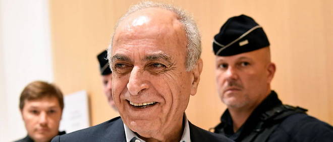 Le principal accusateur dans l'affaire l'affaire Sarkozy-Kadhafi,  Ziad Takieddine, se retracte.
