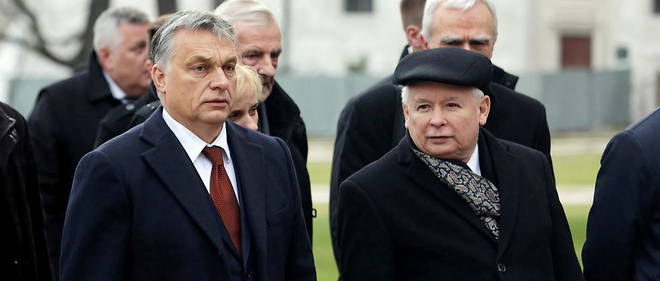 Jaroslaw Kaczynski et Viktor Orban, en 2016.
