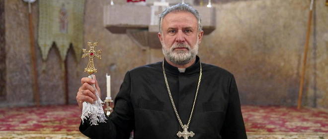 Le pretre Hovhannes Hovhannisyan ne veut pas quitter son monastere de Davidank
