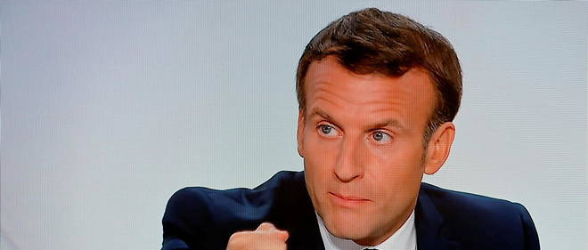 Emmanuel Macron est accuse par l'opposition de ne pas assez en faire pour reduire les inegalites. 
