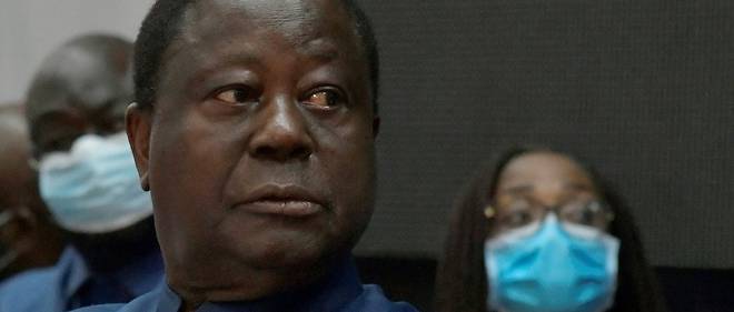 L'ancien president, Henri Konan Bedie, a decide de suspendre le dialogue entame avec l'actuel chef de l'Etat, Alassane Ouattara, recement reelu pour un troisieme mandat controverse. 
