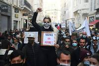Manifestation &agrave; Marseille contre la fermeture prolong&eacute;e des commerces non essentiels