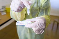 Tests PCR, sérologiques ou antigéniques : leur fiabilité mise en question.

