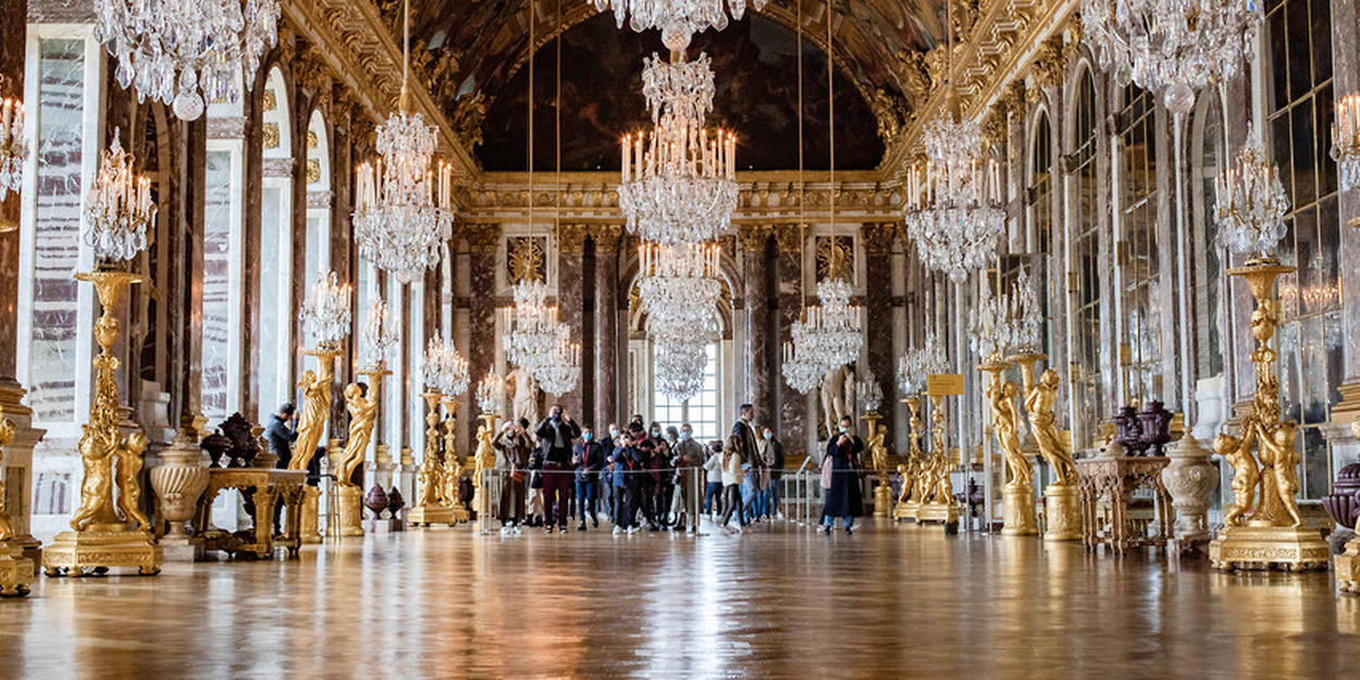 Венсенский замок внутри. Версальский дворец бальный зал. Версальский дворец в Париже. Тронный зал Версальского дворца. Гигантский Дворцовый комплекс Версаль.