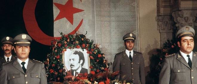 Mercredi 27 decembre 1978, Houari Boumedienne, qui etait arrive au pouvoir apres un coup d'Etat en 1965 contre Ahmed Ben Bella, decede a 3 h 55 du matin. Il avait 46 ans.
