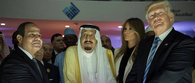 Donald Trump, Abdel Fattah al-Sissi et le roi Salmane d'Arabie saoudite a Riyad, en mai 2017.
