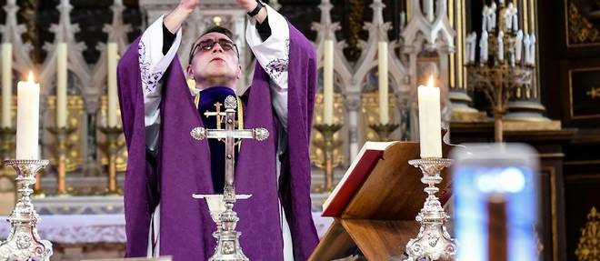 Confinements: les paroisses catholiques ont perdu pres de 40% de leurs ressources en 2020