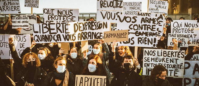 Une manifestation contre la loi s'est tenue samedi 21 novembre au Trocadero, a Paris (illustration). 

