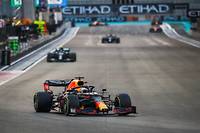 Max Verstappen a remporté à Abou Dhabi le dernier Grand Prix d'une saison bouleversée par le Covid-19