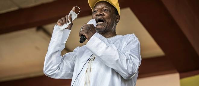 Guinee: investi pour un troisieme mandat, Conde prone l'unite apres une crise sanglante