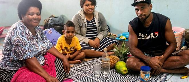 Fidji: au moins deux morts et des villages devastes par le cyclone Yasa
