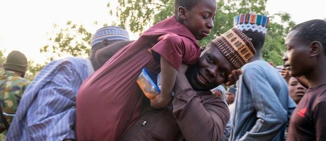 Eleves enleves au Nigeria: les 344 garcons liberes et remis a leurs parents