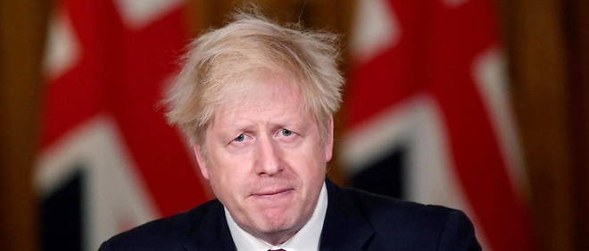 Boris Johnson a annonce que le niveau d'alerte sanitaire etait releve a 4 a Londres et dans le sud-est de l'Angleterre.
