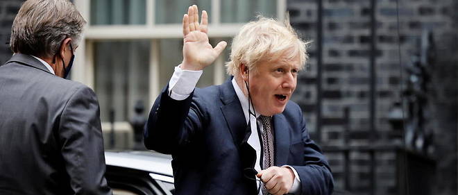 Le Premier ministre britannique Boris Johnson devant le 10 Downing Street, le 26 novembre 2020.
Le Premier ministre britannique Boris Johnson devant le 10 Downing Street, le 26 novembre 2020.