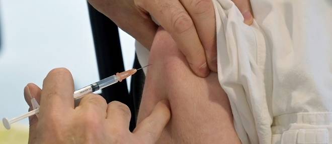 Region Grand Est: premieres vaccinations contre le Covid-19 lundi