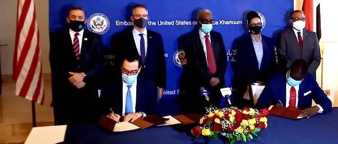 Le Soudan a signe mercredi avec les Etats-Unis, lors d'une visite a Khartoum du secretaire americain au Tresor, les accords dits d'Abraham sur la normalisation des relations avec Israel.
