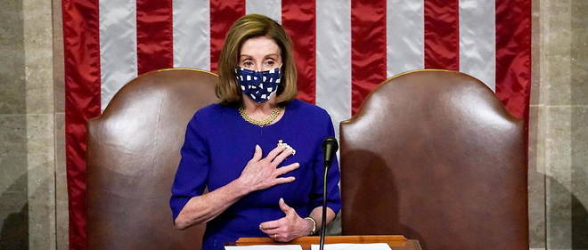 La presidente democrate de la Chambre des representants, Nancy Pelosi, accuse le president d'avoir << incite a cette insurrection, cette rebellion armee >> au Capitole.
