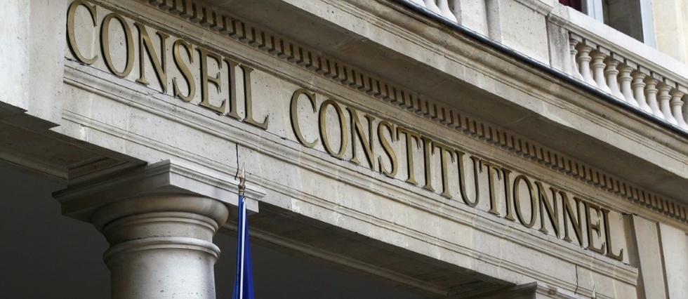 Justice: le recours illimite a la visioconference censure par le Conseil constitutionnel