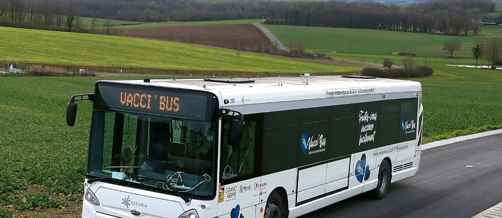 Dans la Marne, un "Vacci-bus" a la rencontre des personnes agees