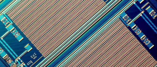 Les technologies de semi-conducteurs les plus avancees utilisent des technologies de gravure sous le seuil des 7 nanometres - un chiffre qui mesure l'ecart entre deux transistors sur une puce.
