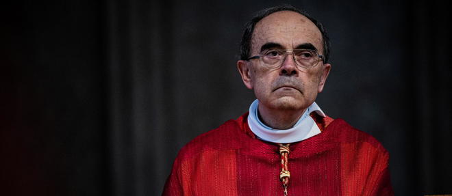 Le cardinal Philippe Barbarin a quitté ses fonctions à l'archevéché de Lyon et se trouve désormais auprès du diocèse de Rennes.
