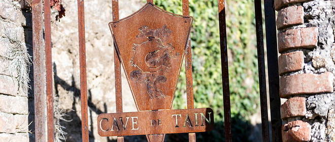 La cave de Tain, vaisseau amiral de l'appellation crozes-hermitage, est la cave historique du vignoble de la vallee du Rhone septentrionale.
